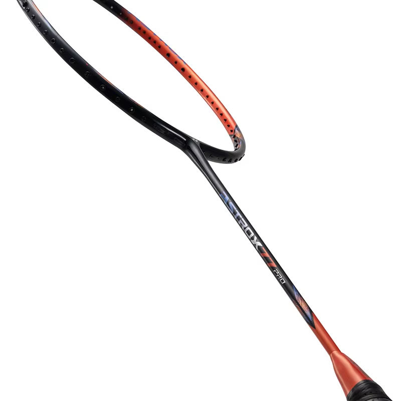 ไม้แบดมินตัน YONEX Astrox Seri - Badminton Racket Carbon บทวิจารณ์และราคา